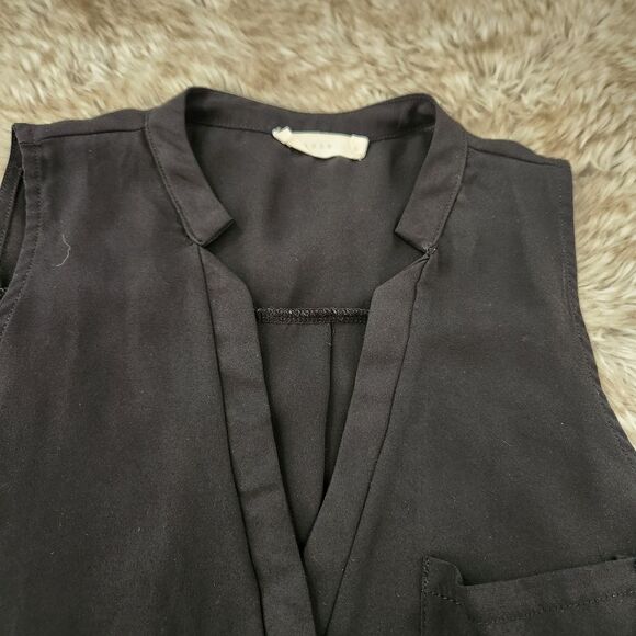 Lush V-Neck Sleeveless High-Low Hem Blouse Black Women's Size Small - Picture 4 of 11